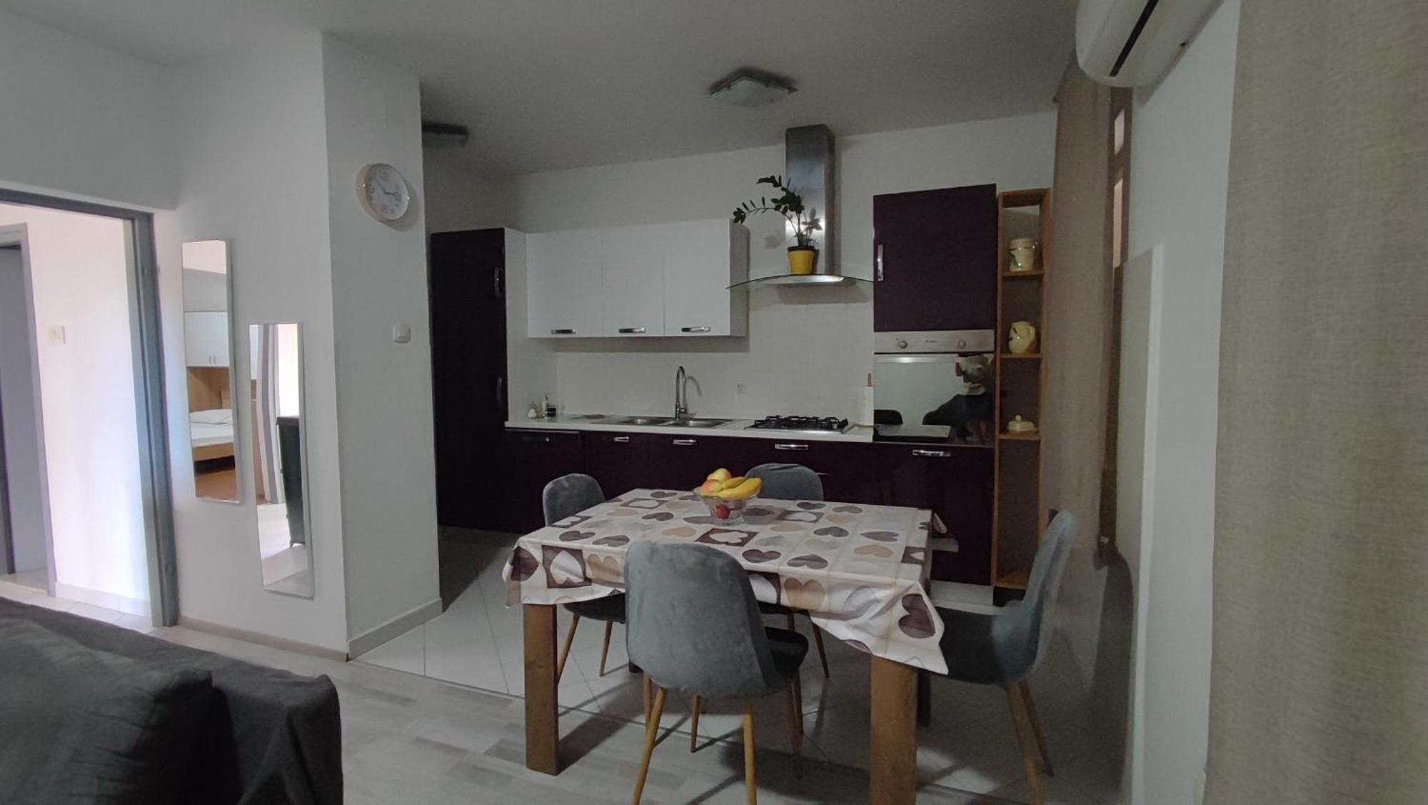 Laura Apartamento Koromačno Exterior foto